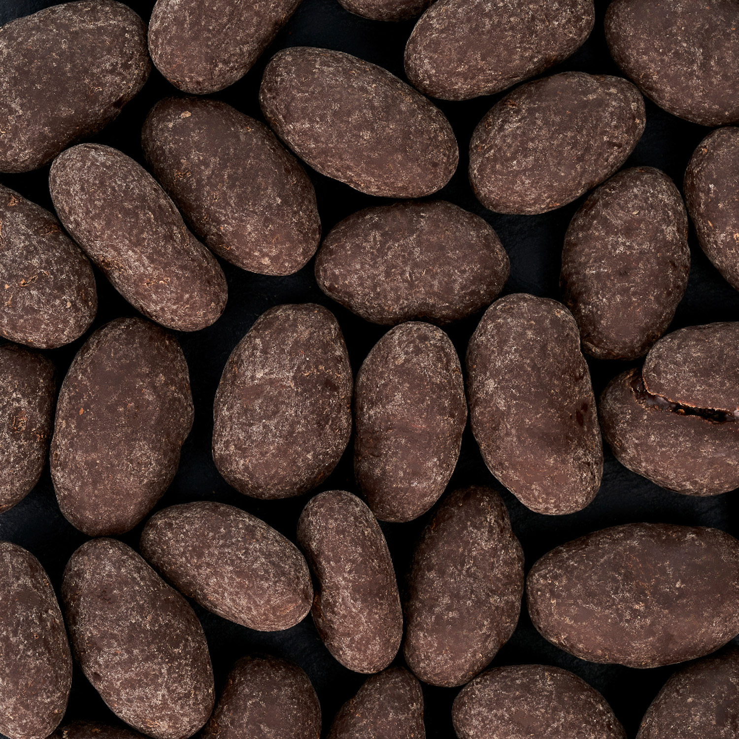 Kakao - ganze Kakaobohnen in Edelbitterschokolade 80 %