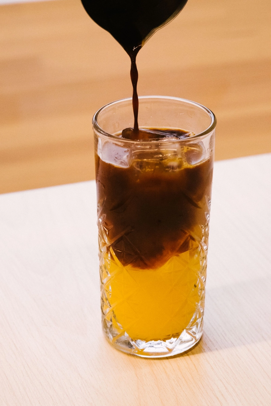 BKR-Bumble-Coffee-eingiessen