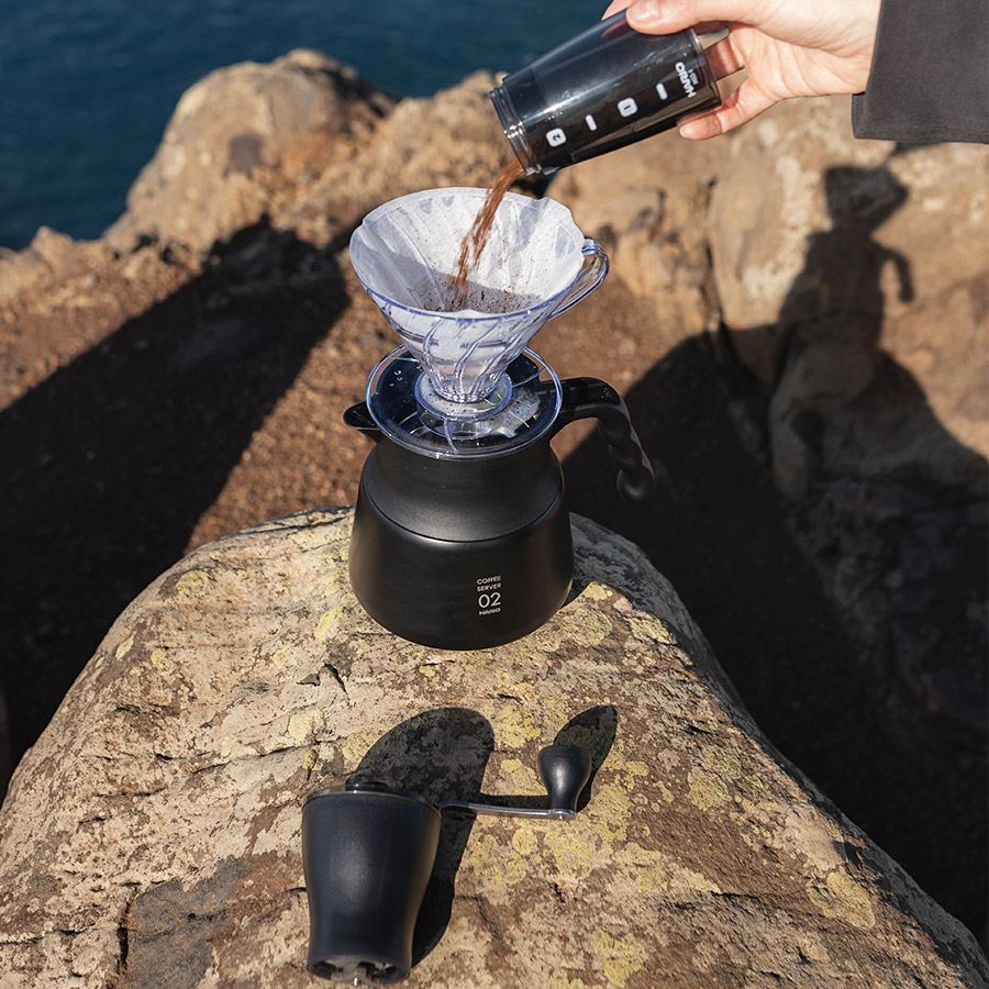 Hario - Kaffeemühle Mini-Slim Plus mit Keramikmahlwerk für 24g Bohnen Hario - Kaffeemühle Mini-Slim Plus mit Keramikmahlwerk für 24g Bohnen