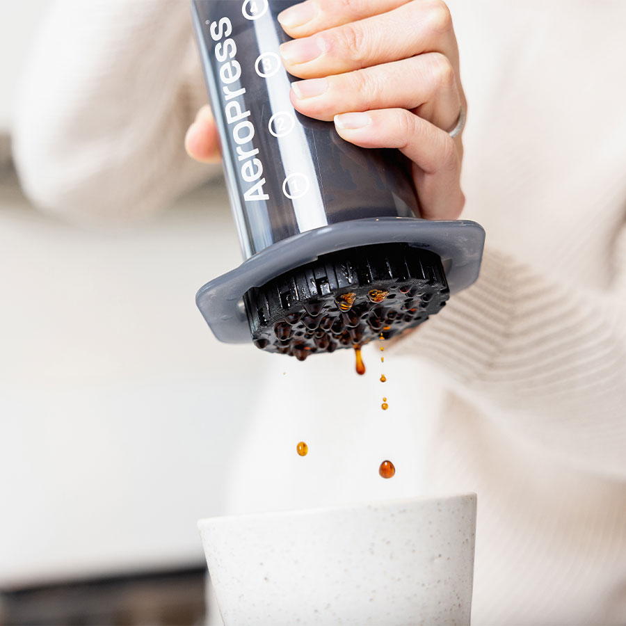 AeroPress® - Original Coffee und Espressomaker Set inkl. 100 Filter