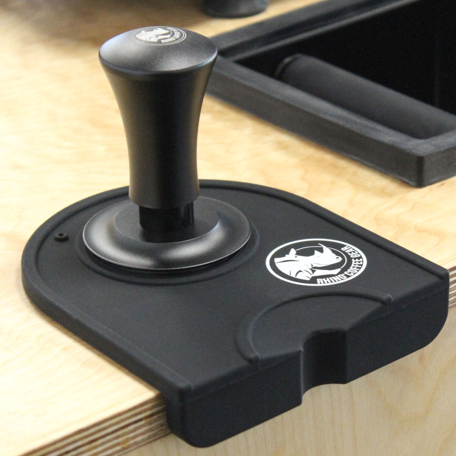 Rhino Coffee Gear - Self Levelling Tamper, Unterseite plan, schwarz 58 mm Rhino Coffee Gear - Self Levelling Tamper, Unterseite plan, schwarz 58 mm