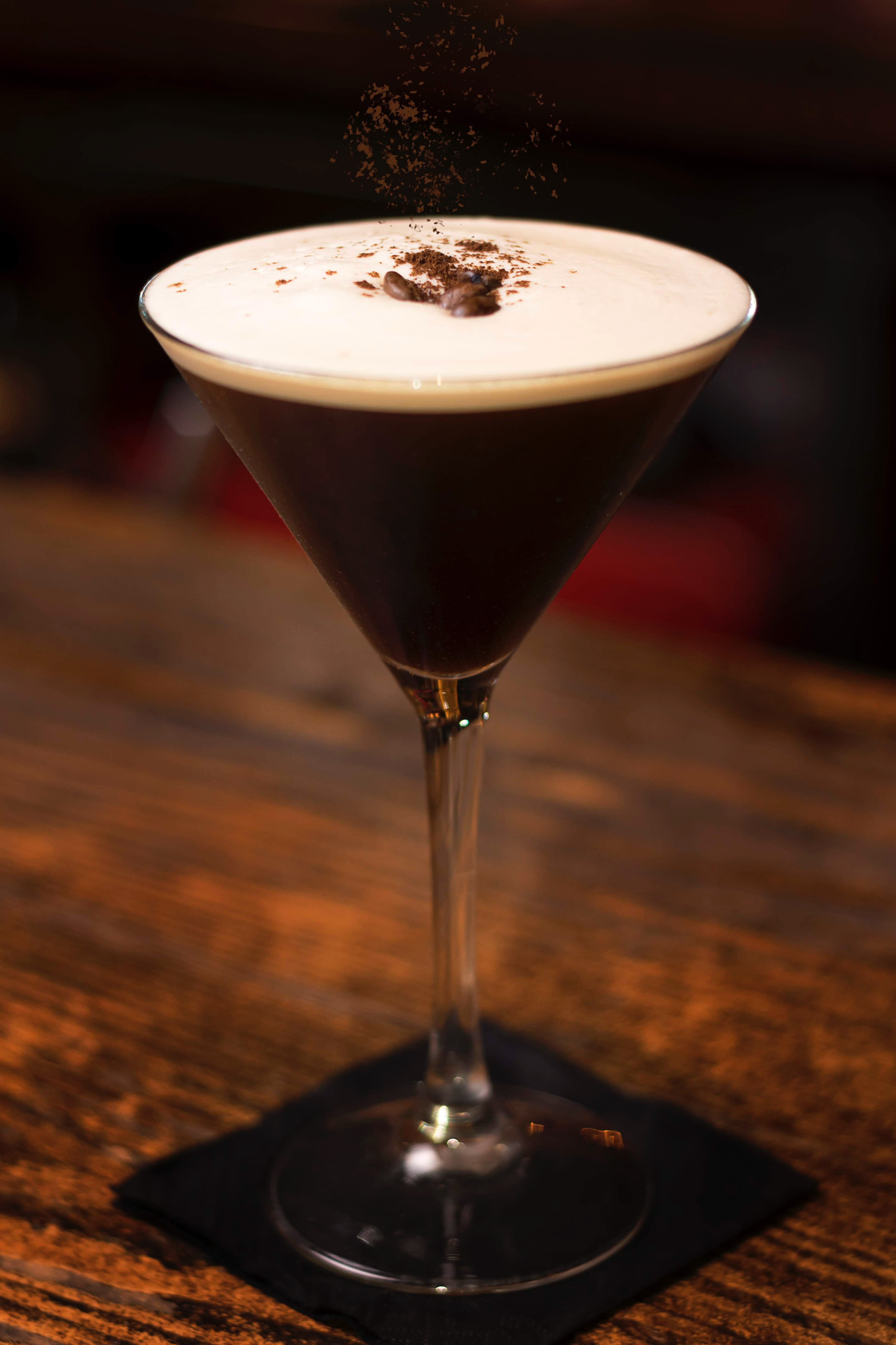 Berliner Kaffeerösterei Kaffeerezept Espresso Martini9 mit Kaffee und Kaffeelikör