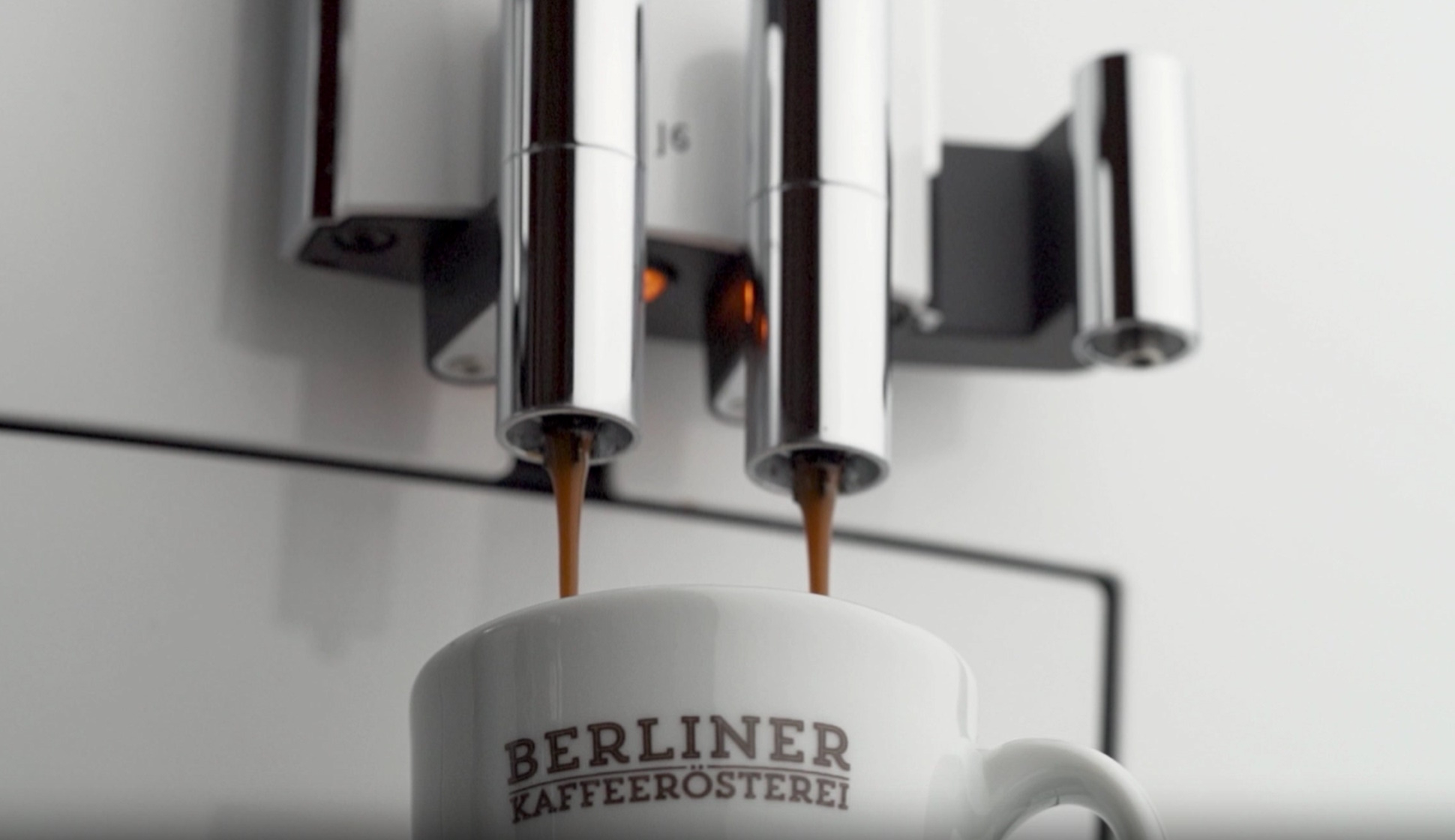 Kaffeezubereitung Berliner Kaffeerösterei mit Jura Vollautomat