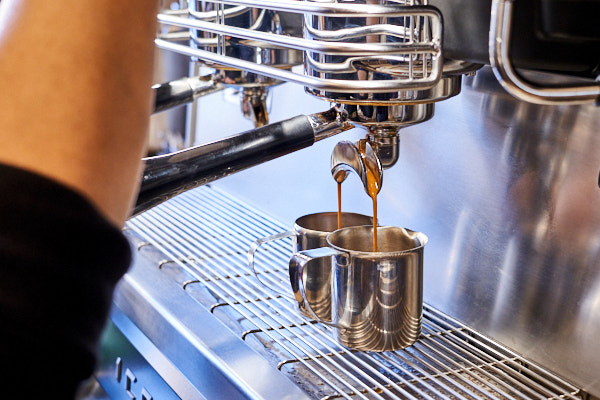 PSD_Bank_Interior__DWP7227_600x400_G_Ad