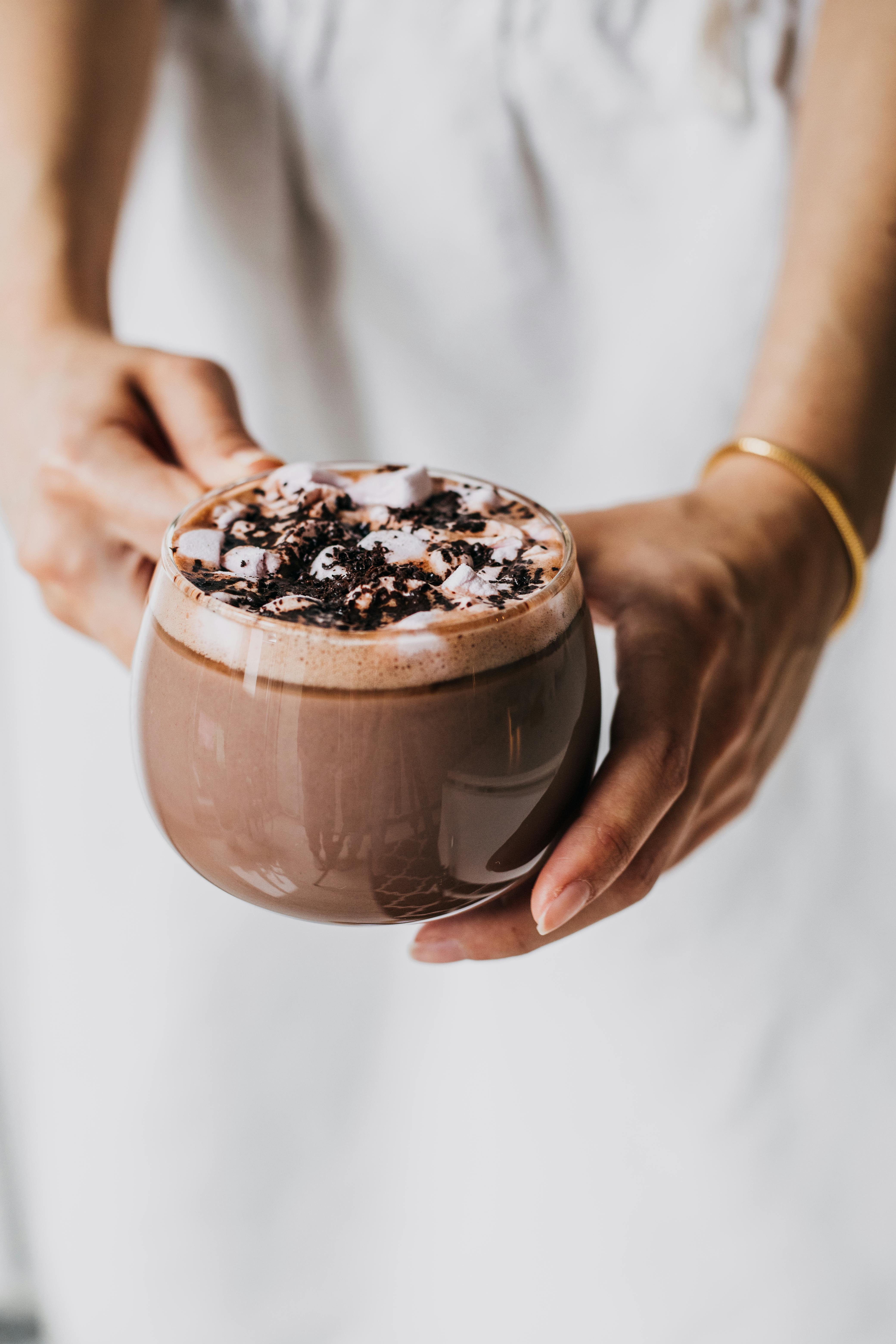 Berliner Kaffeerösterei Rezept heiße Schokolade mit Milchschaum