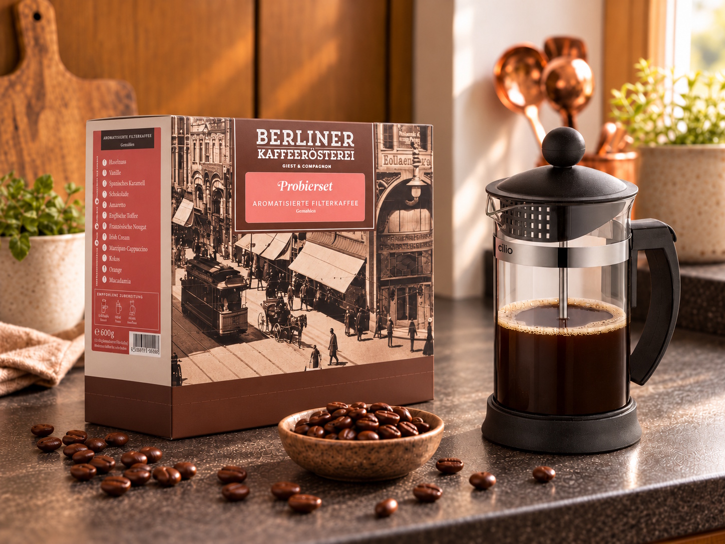 Probierset Aromatisierter Filterkaffee (12x50g / gemahlen) + Cilio Kaffeebereiter Mariella schwarz 3