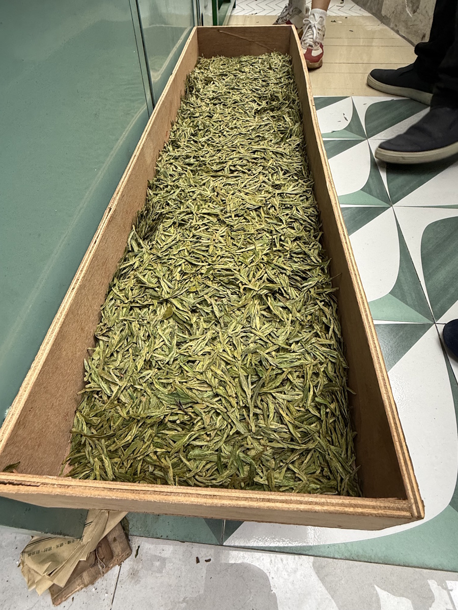 Teeanbau Tee-Ernte China Teeverarbeitung hohe Qualität Grüner Tee Schwarzer Tee Ursprung